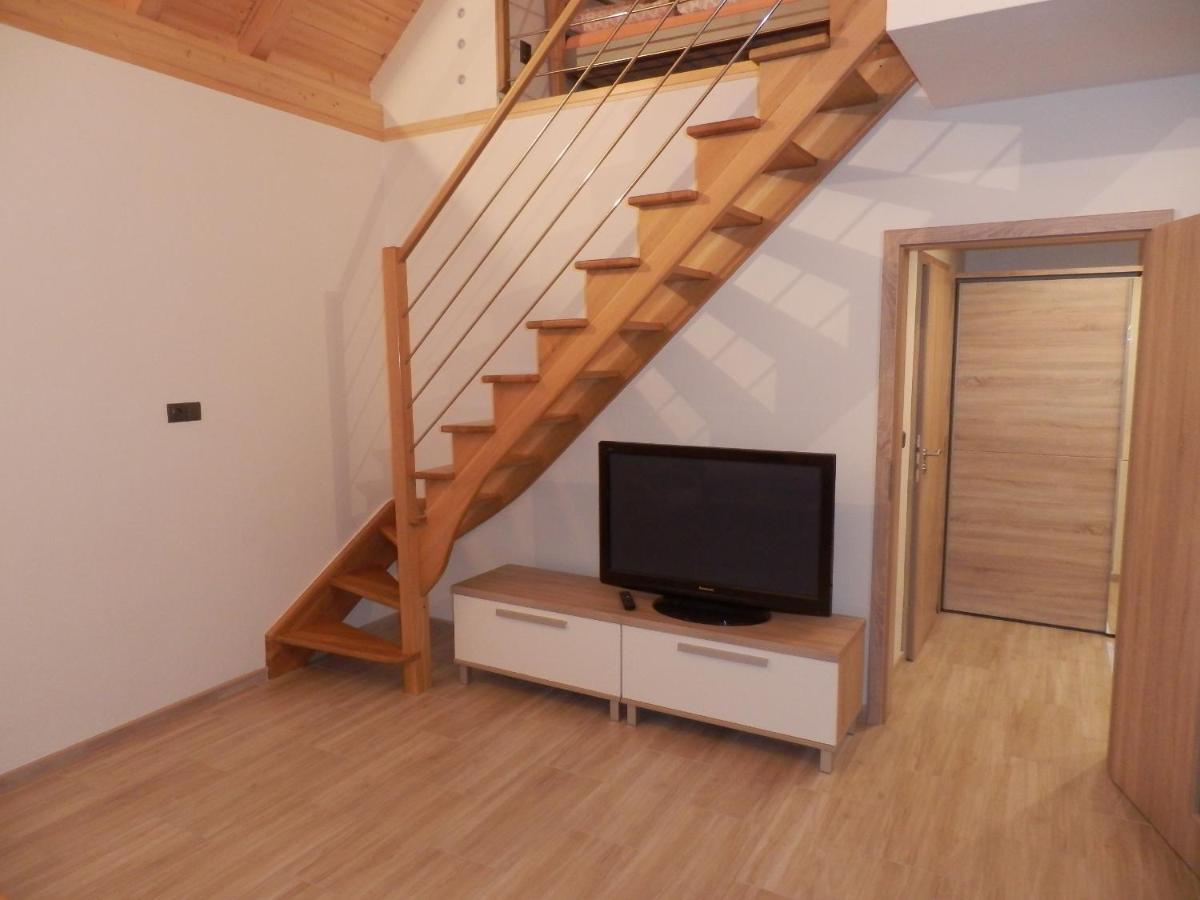 Apartman Jana Kunovice Екстер'єр фото